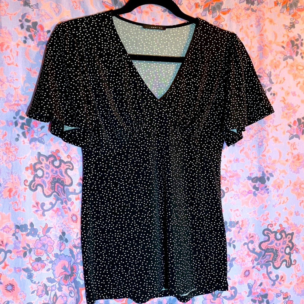 Sweetheart stretch polka dot top size S